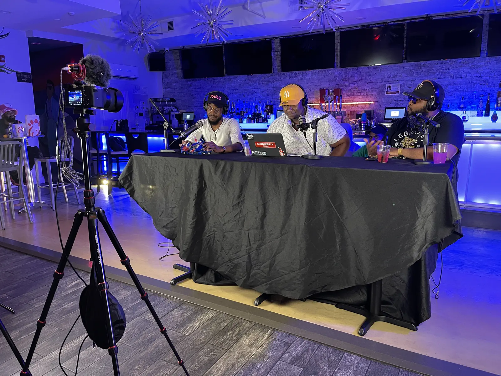 Multi-camera coverage of a Digi2U community event